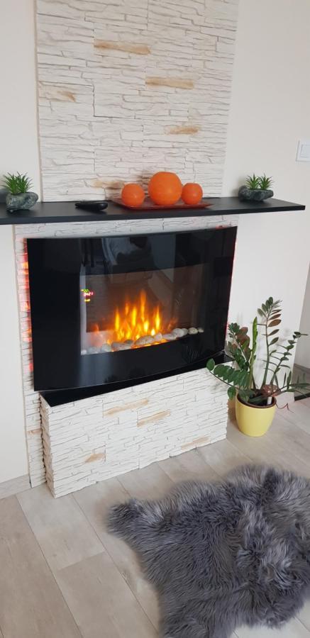 Rozsa Apartmanhaz Сегед Екстер'єр фото