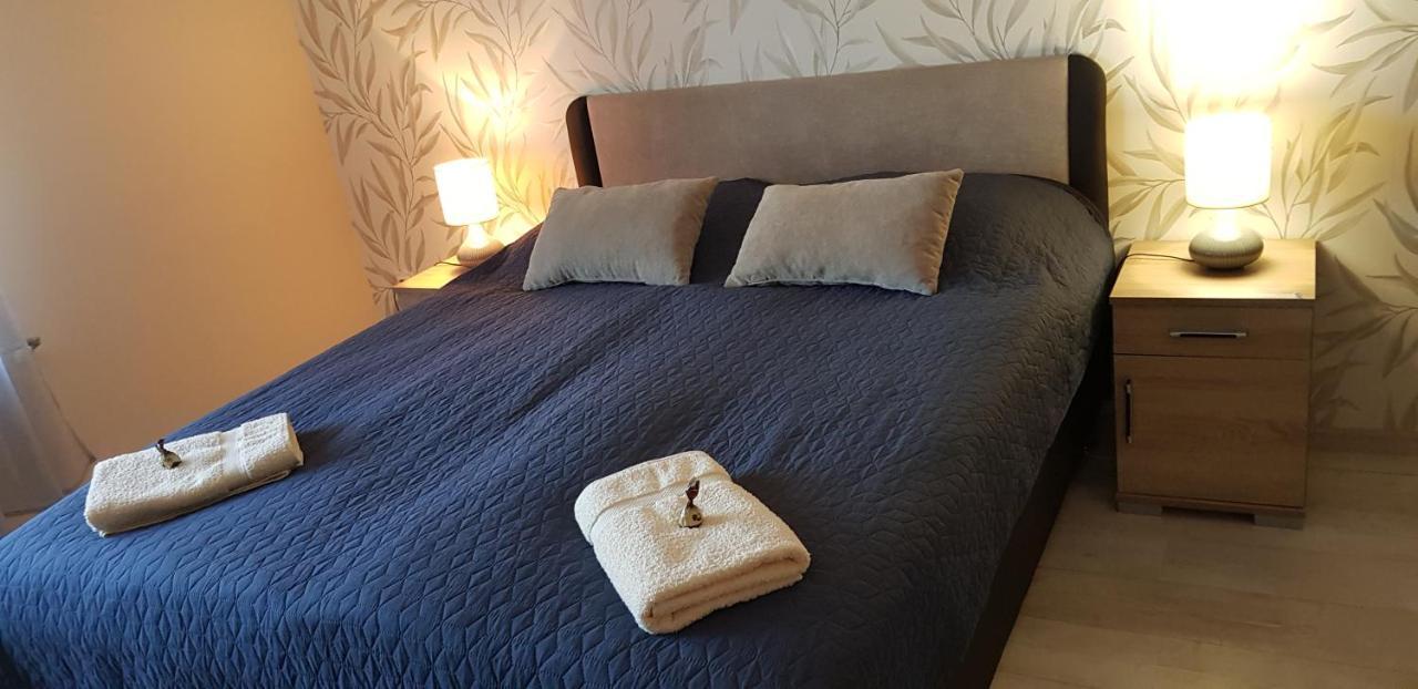 Rozsa Apartmanhaz Сегед Екстер'єр фото