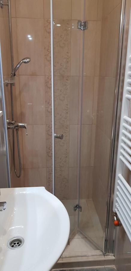 Rozsa Apartmanhaz Сегед Екстер'єр фото