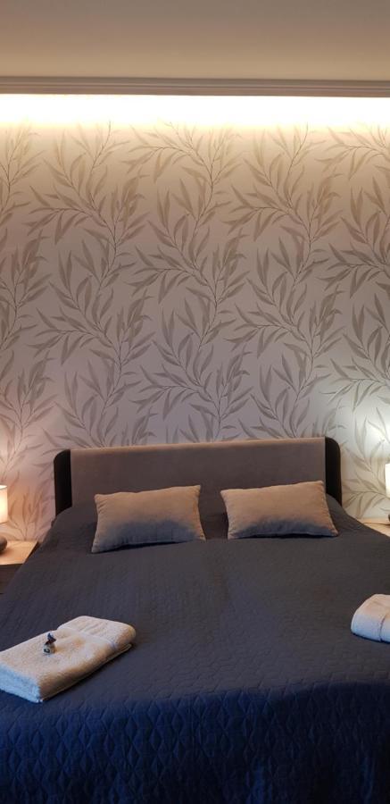 Rozsa Apartmanhaz Сегед Екстер'єр фото